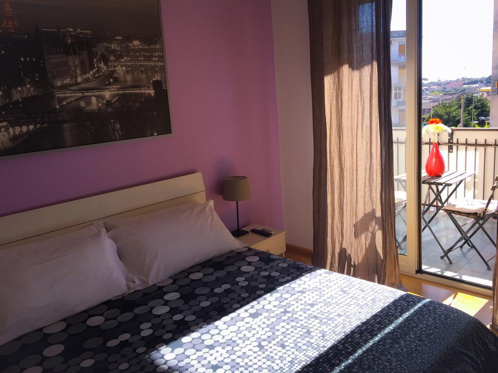 Policlinico Apartments Гравина-ди-Катания Экстерьер фото